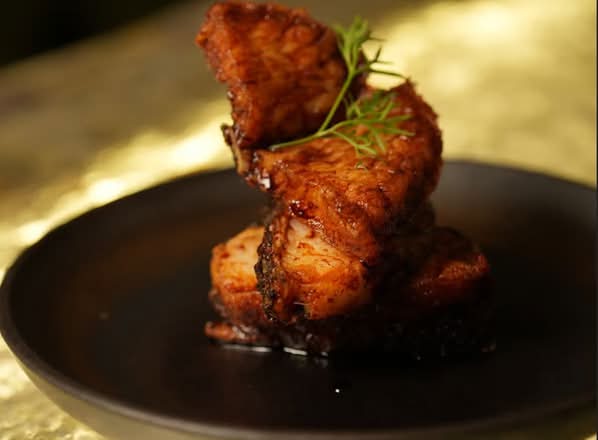 Crispy Five-Spice Fish in Shanghai Style Soy Sauce 上海风味五香熏鱼
